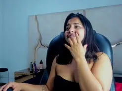 Amateur Live Porn of MiahSex69
