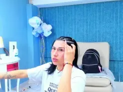 Amateur Nude Webcam of LeaMoreau