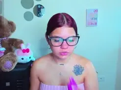 Amateur Live Sex of Emma_boo