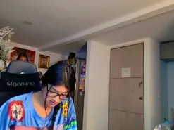 Amateur Adult Video Chat of latin_couple77