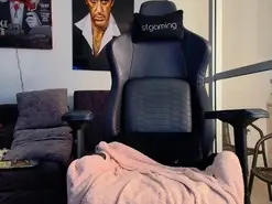 Amateur Adult Webcam of latin_couple77