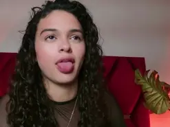 Amateur Nude Webcam of PaulinaSaint