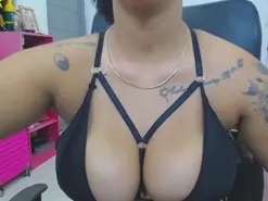 Amateur Free Porn Cam of Miahot
