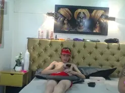 Amateur Adult Webcams of SimonAndJocelyn