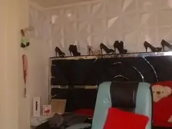 Amateur Adult Webcam of red_moon_1
