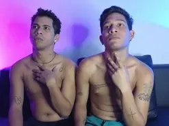 Amateur Live Sex of Hot_Boys_ADS