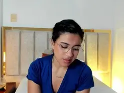 Amateur Nude Webcam of LeahCarter