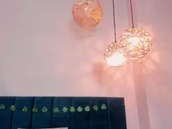 Amateur Free Porn Cam of GahiaBelucci