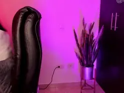 Amateur Private Sex Chat of lucy26_