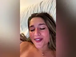 Amateur Nude Webcam of Allisonfoxxx
