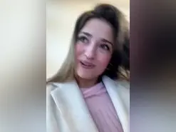 Amateur Live Sex Cam of Allisonfoxxx