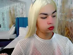 Amateur Sex Chat of Kendall_Sky