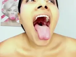 Amateur Nude Webcam of valeria_miller