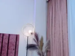 Amateur Nude Webcam of KenniaCarter