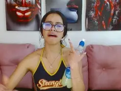 Amateur Adult Webcams of miahotcs