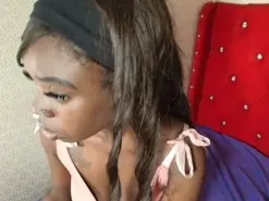 Amateur Adult Video Chat of EbonyEmmily