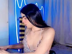 Amateur Nude Webcam of LunaGill_