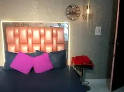 Amateur Adult Video Chat of EMMASWEET1