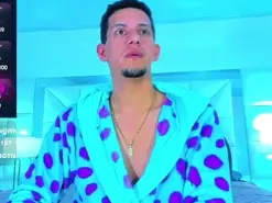 Amateur Nude Webcam of Sebastian_Smitt