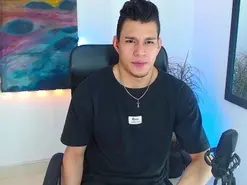 Amateur Adult Webcams of Dylan_hot