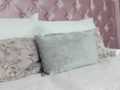 Amateur Adult Webcam of Lola_saenz