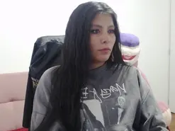 Amateur Live Sex of NicoleSaenz