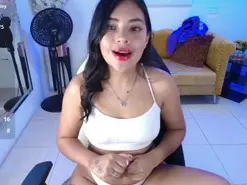 Amateur Free Porn Cam of Tammy-Petite