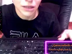 Amateur Live Sex Cam of aprendizdsumisa