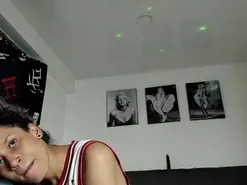 Amateur Private Sex Chat of Ashly-Amira18