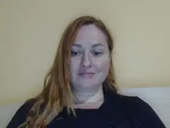 Amateur Free Porn Cam of zara_red