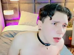 Amateur Nude Webcam of hollannd_