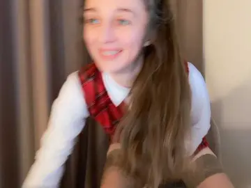 Bongacams Free Porn Cam of Shy-SweetGirl