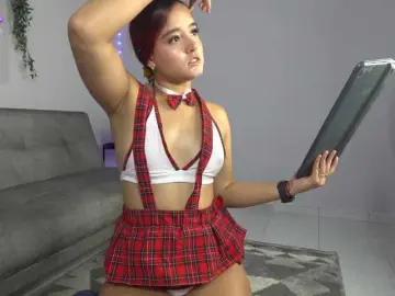 Bongacams Watch Live Sex Cams of Sara-Cute