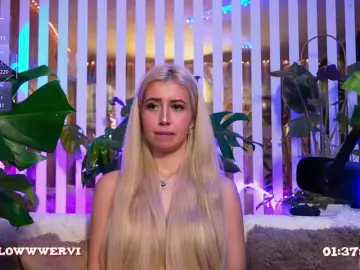 Bongacams Live Porn of MiaLiaHot