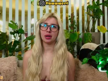 Bongacams Adult Webcam of MiaLiaHot