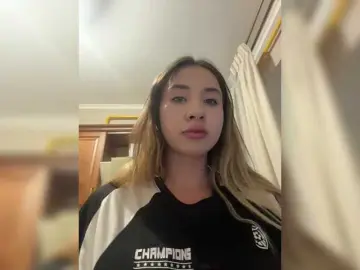 Bongacams Watch Live Sex Cams of alizii