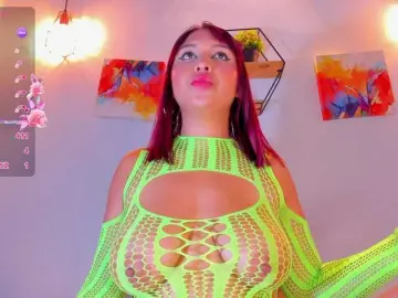 Bongacams Live Sex Cam of Violethorny05