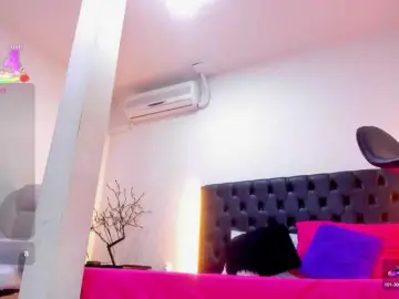 Bongacams Free Live Porn of ivi-lopezz