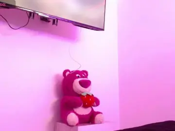 Bongacams Free Porn Cam of Prettycloee