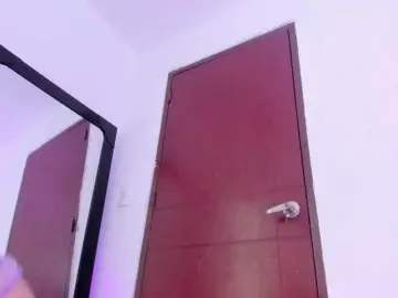 Bongacams Free Live Porn of miaqueen021
