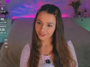 Bongacams Free Live Porn of MaybeBabeTV