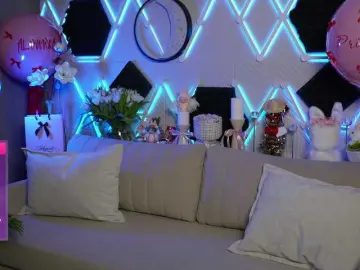 Bongacams Watch Live Sex Cams of blondinochkaa