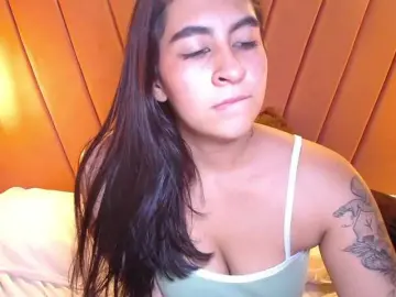Bongacams Live Sex Cam of kiarafierro