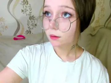 Bongacams Free Porn Cam of MelMooon