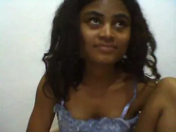 Bongacams Watch Live Sex Cams of Carennehot2