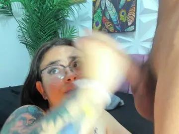 Bongacams Private Sex Chat of Mia-AND-Lion