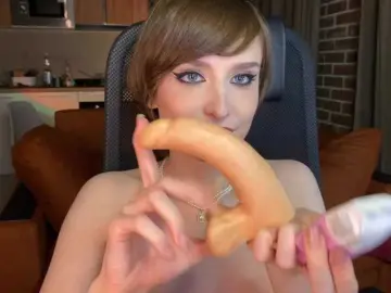 Bongacams Free Live Porn of lunelucy