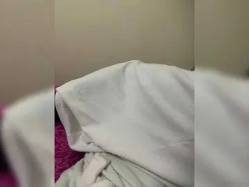 Bongacams Watch Live Sex Cams of Misscreamerr