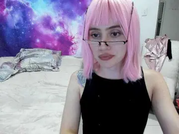 Bongacams Free Porn Cam of RevySadashiTrue
