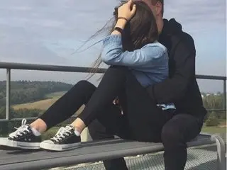 boobsbounce1